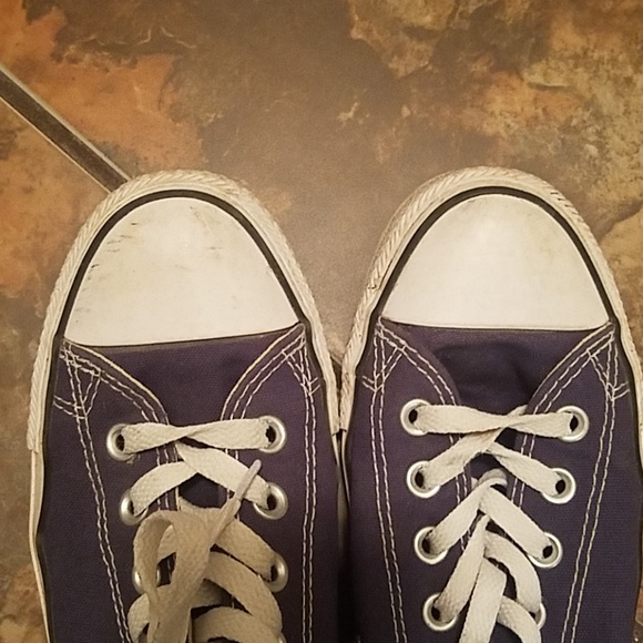 Converse - Picture 2 of 3